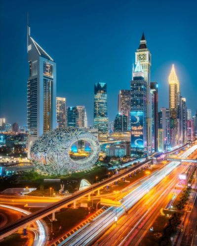 Explore luxury residences and high-return real estate investment opportunities in Dubai.