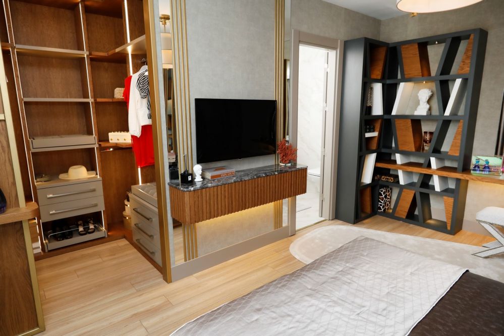 Luxury Coastal Residences Next to West Marina in Beylikduzu