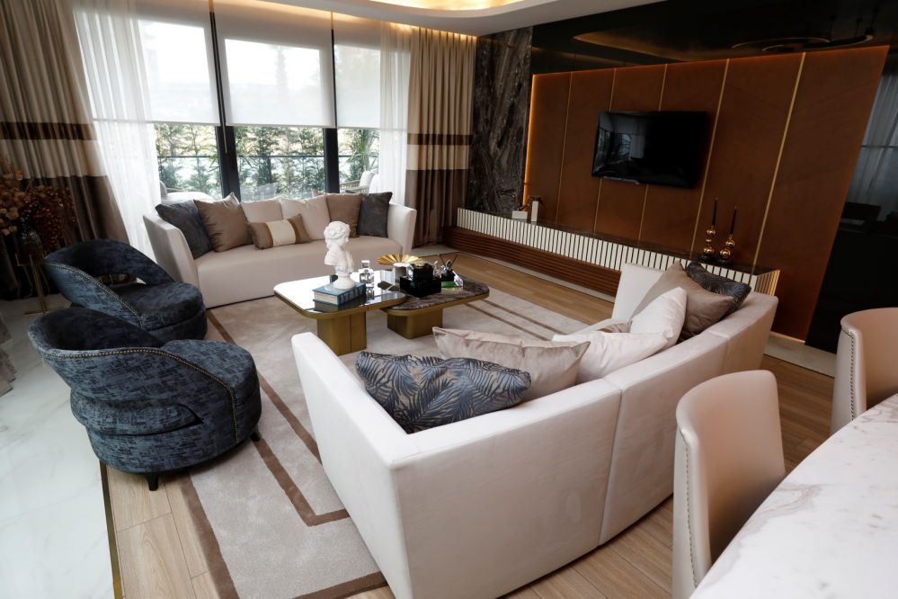 Luxury Coastal Residences Next to West Marina in Beylikduzu