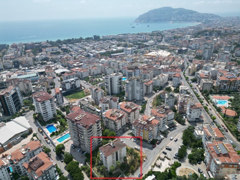 Alanya Cikcilli Satılık 2+1 Eşyalı Daire – Havuzlu, Kısmi Deniz Manzaralı, İkamete Uygun