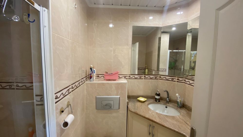 Fully Furnished 2+1 Apartment for Sale in Alanya Cikcilli – Pool & Partial Sea View