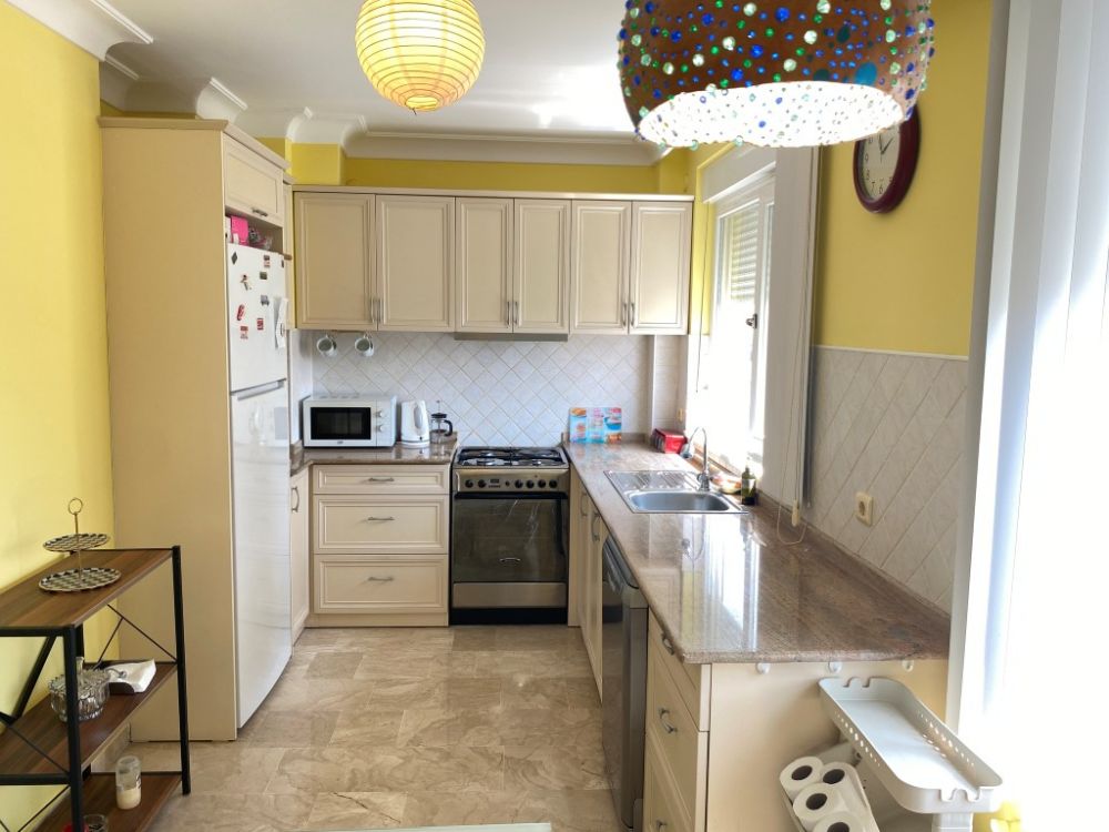 Fully Furnished 2+1 Apartment for Sale in Alanya Cikcilli – Pool & Partial Sea View