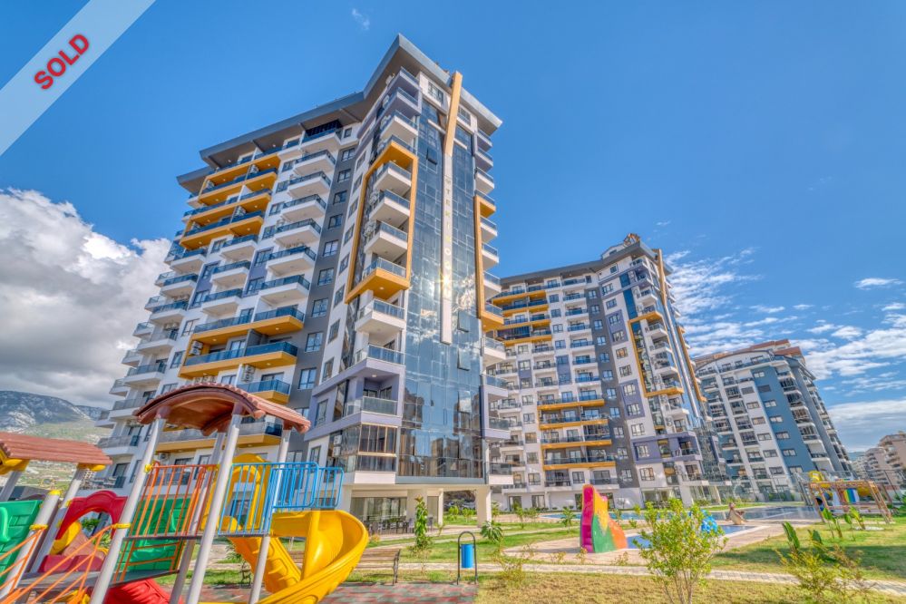 Furnished 1+1 Apartment for Sale in Mahmutlar, 500 m to the Sea