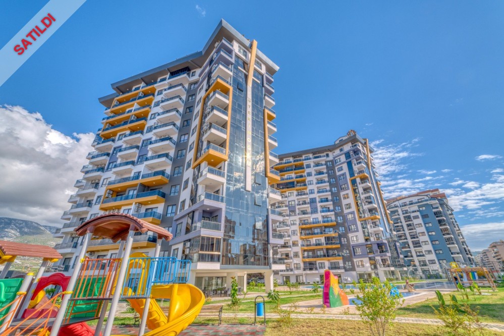 Furnished 1+1 Apartment for Sale in Mahmutlar, 500 m to the Sea