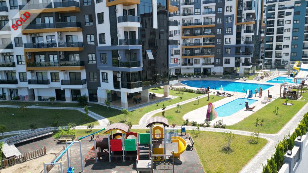 Furnished 1+1 Apartment for Sale in Mahmutlar, 500 m to the Sea