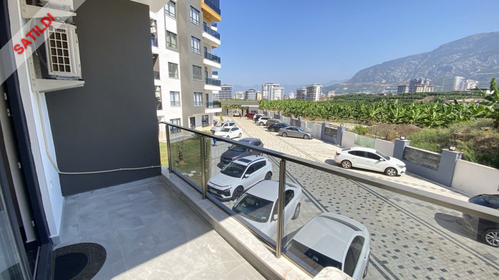 Furnished 1+1 Apartment for Sale in Mahmutlar, 500 m to the Sea