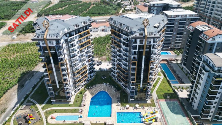 Mahmutlar'da Denize 500 m Eşyalı 1+1 Satılık Daire