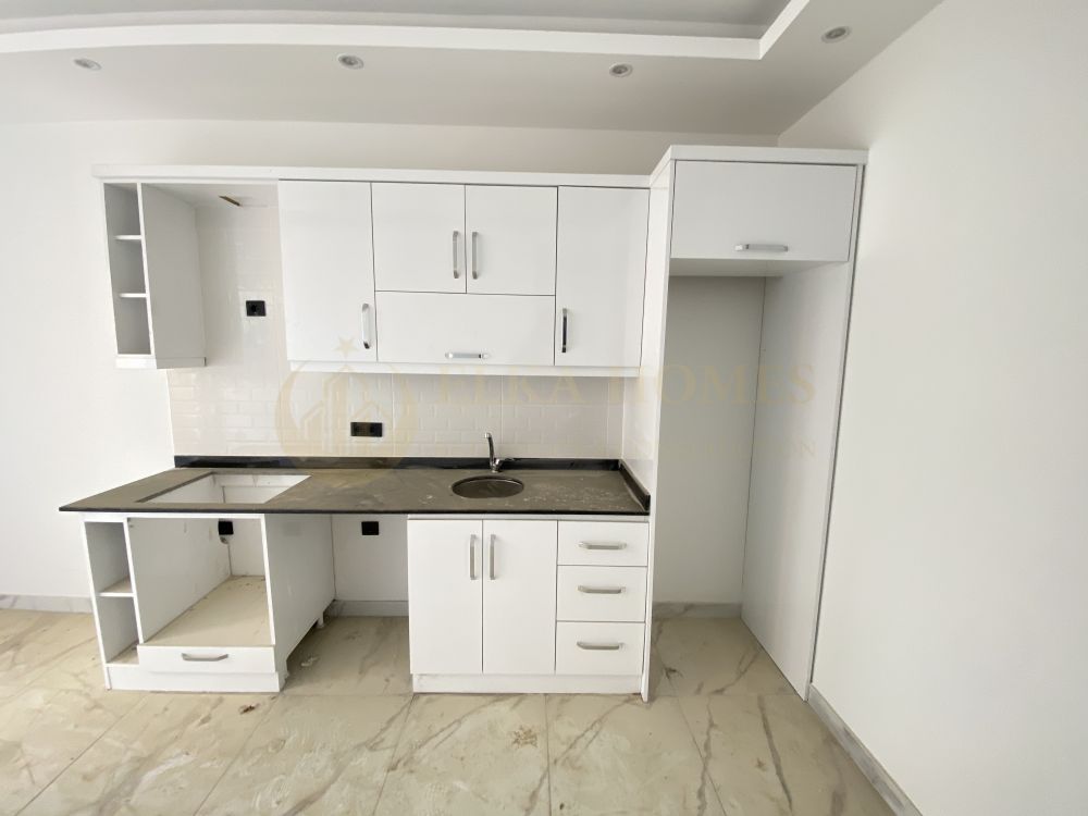 Yatırıma Uygun Havuzlu Otoparklı Lüks Sıfır Satılık 1+1 Daire