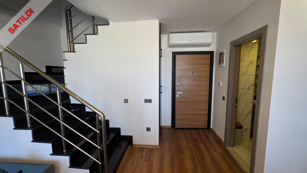 دوبلکس ۲+۱ مبله برای فروش در آلانیا پایالار | زندگی با استخر و امکانات رفاهی در Faralya Residence