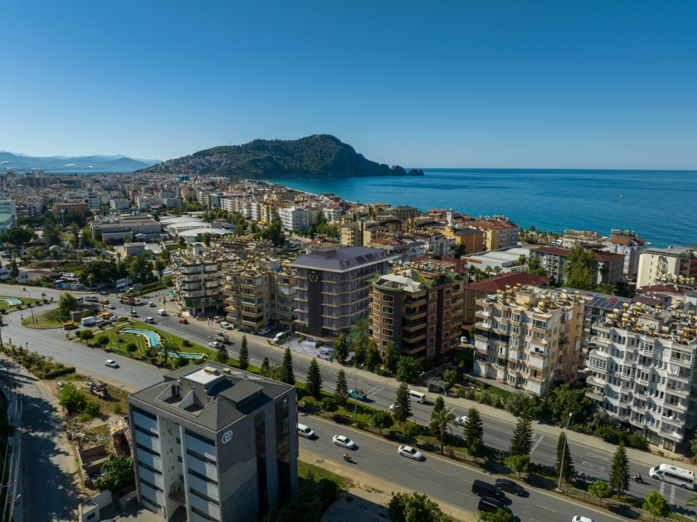 Luxury Apartments for Sale in Alanya City Center, 180 Meters from Cleopatra Beach High Investment Potential