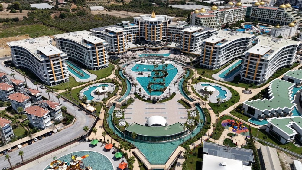 Alanya Türkler'de Ultra Lüks Denize Sıfır Konut Projesi