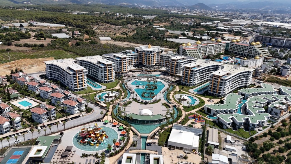 Alanya Türkler'de Ultra Lüks Denize Sıfır Konut Projesi