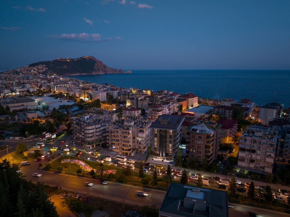 Modern Luxury Apartments 180 m from Kleopatra Beach