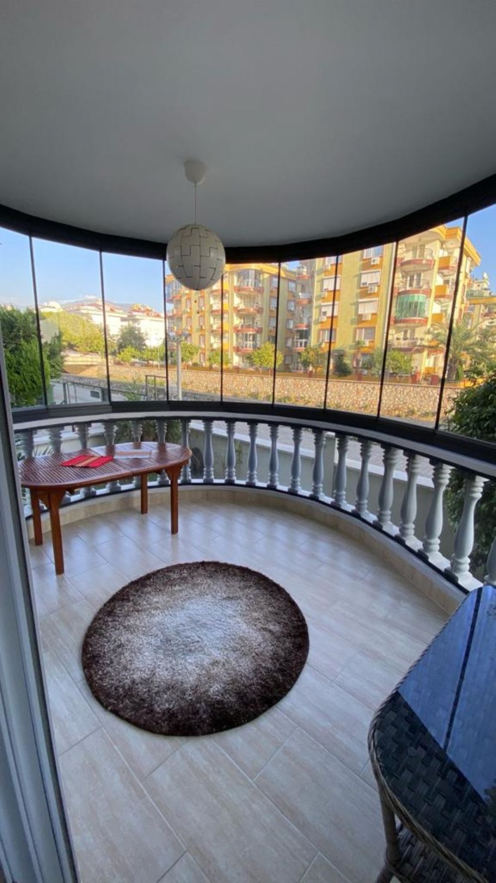 Sale of a spacious apartment 200 meters from the sea