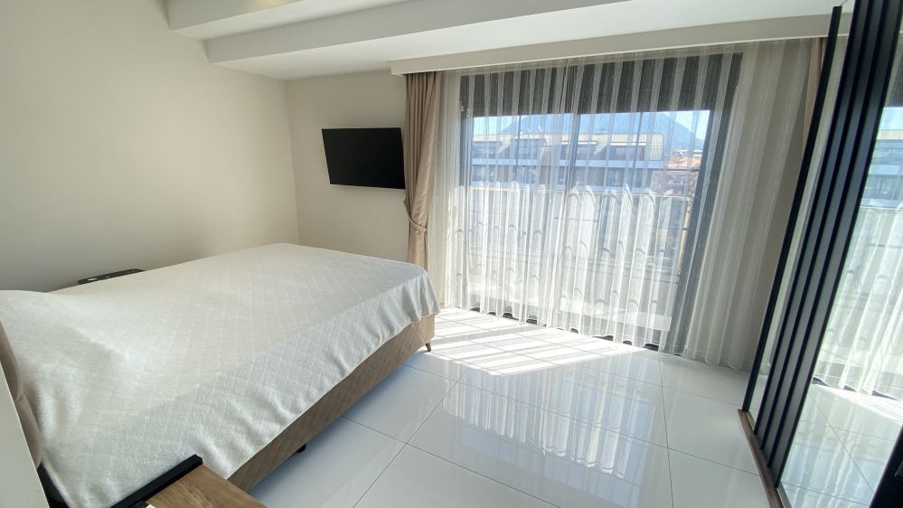 Alanya Oba’da Kale ve Doğa Manzaralı 3+1 Dubleks Satılık Daire | Kavi Home AKR Sitesi