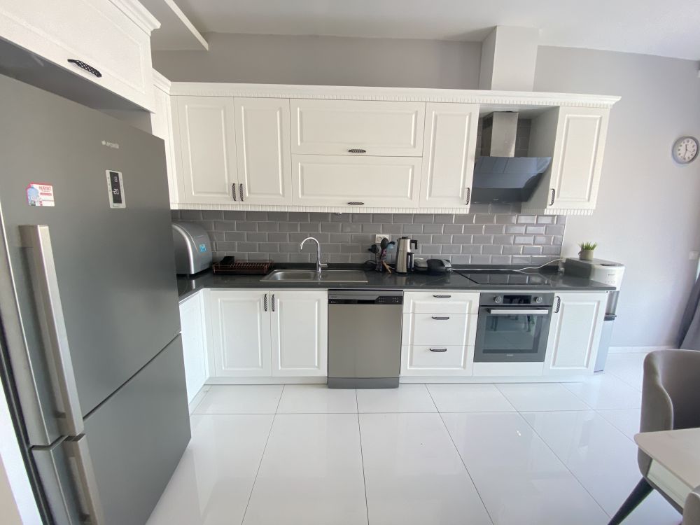 Alanya Oba’da Kale ve Doğa Manzaralı 3+1 Dubleks Satılık Daire | Kavi Home AKR Sitesi