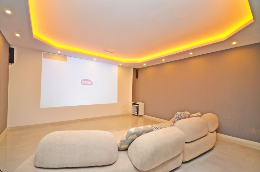 Alanya Oba’da Panoramik Deniz ve Doğa Manzaralı Lüks Daireler