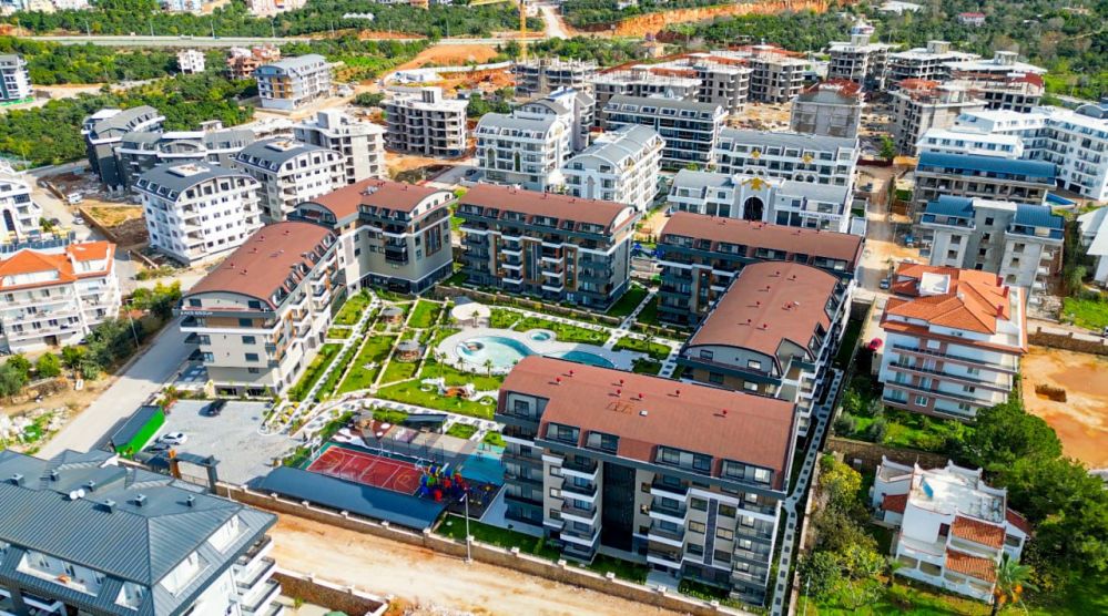 Alanya Oba’da Panoramik Deniz ve Doğa Manzaralı Lüks Daireler